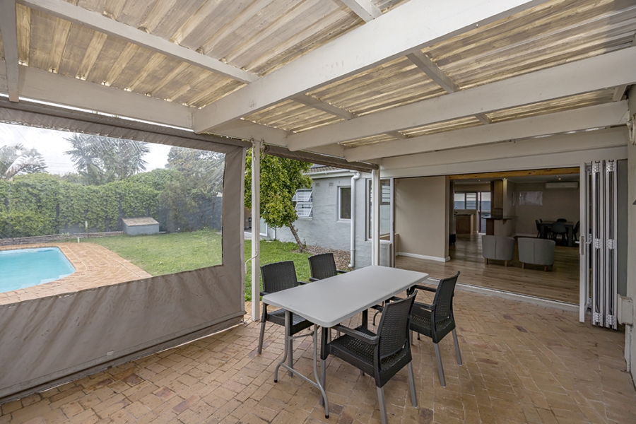 4 Bedroom Property for Sale in Edgemead Western Cape